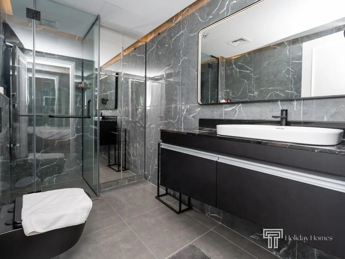 Cozy And Uniquely Furnished One Bedroom Dubai Marina Apartment